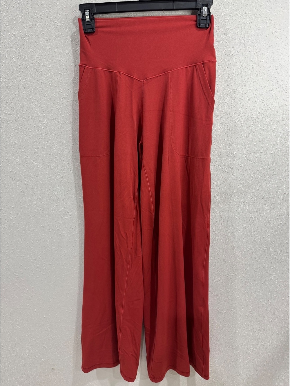 OFFLINE by Aerie Real Me Xtra High-Rise Trouser Leggings Pants Red –Size S Short